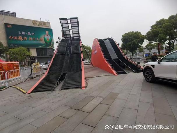 对于汽车销售门店或品牌方来说,试驾道具的质量直接影响客户体验